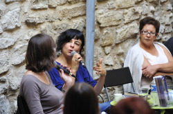 Aurélie Kieffeur et la chanteuse Clarika à Manosque