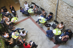 Rencontres Lire dans le noir à l'hôtel Volland de Manosque