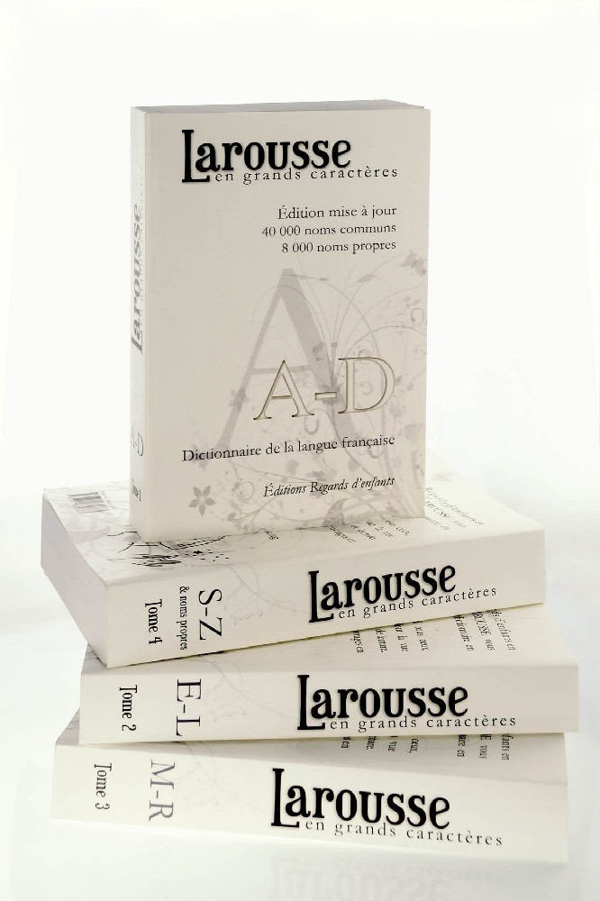 Le dictionnaire Larousse en grands caractères