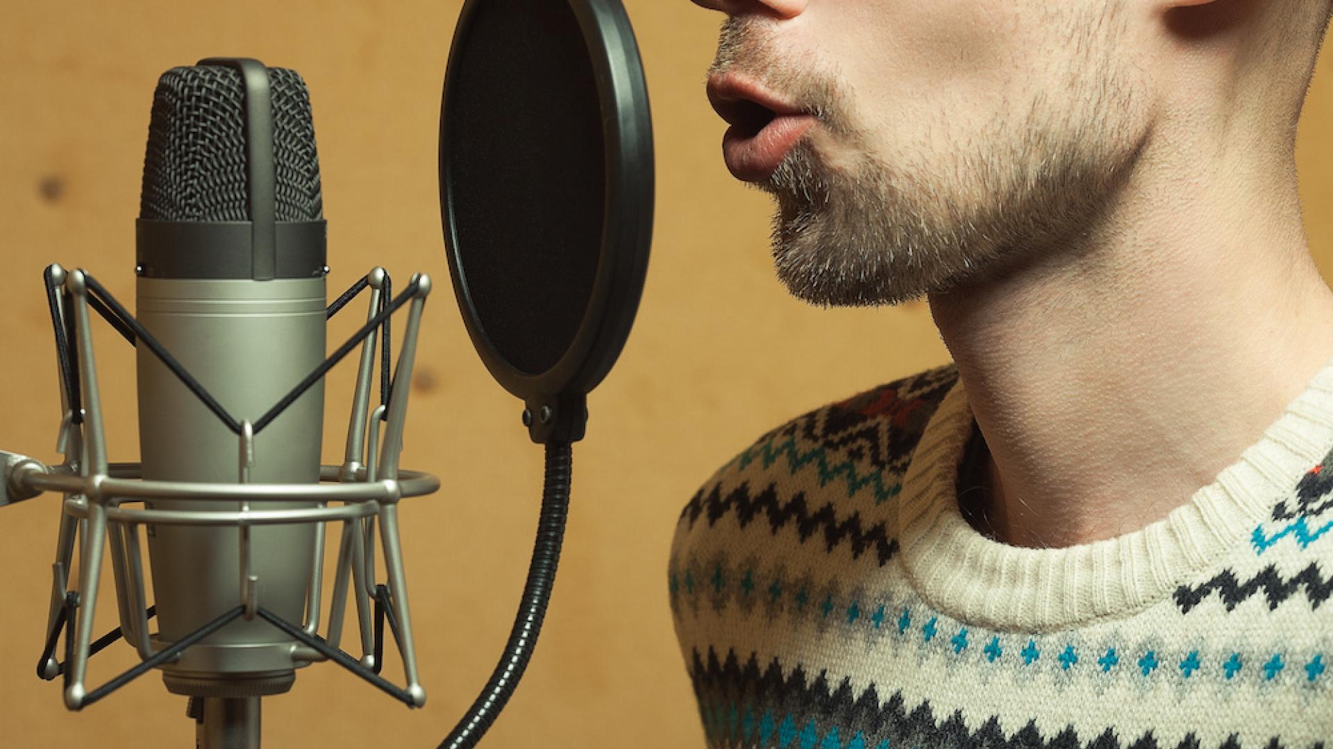 Lire Dans le Noir » Voana Une formation pour devenir lecteur de livre audio en NouvelleAquitaine